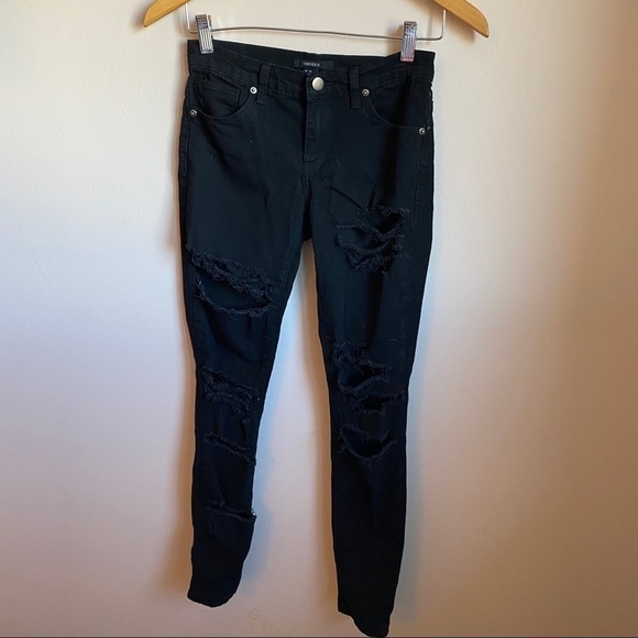 Forever 21 Ripped Skinny Jeans โ Size 26 - Picture 1 of 6